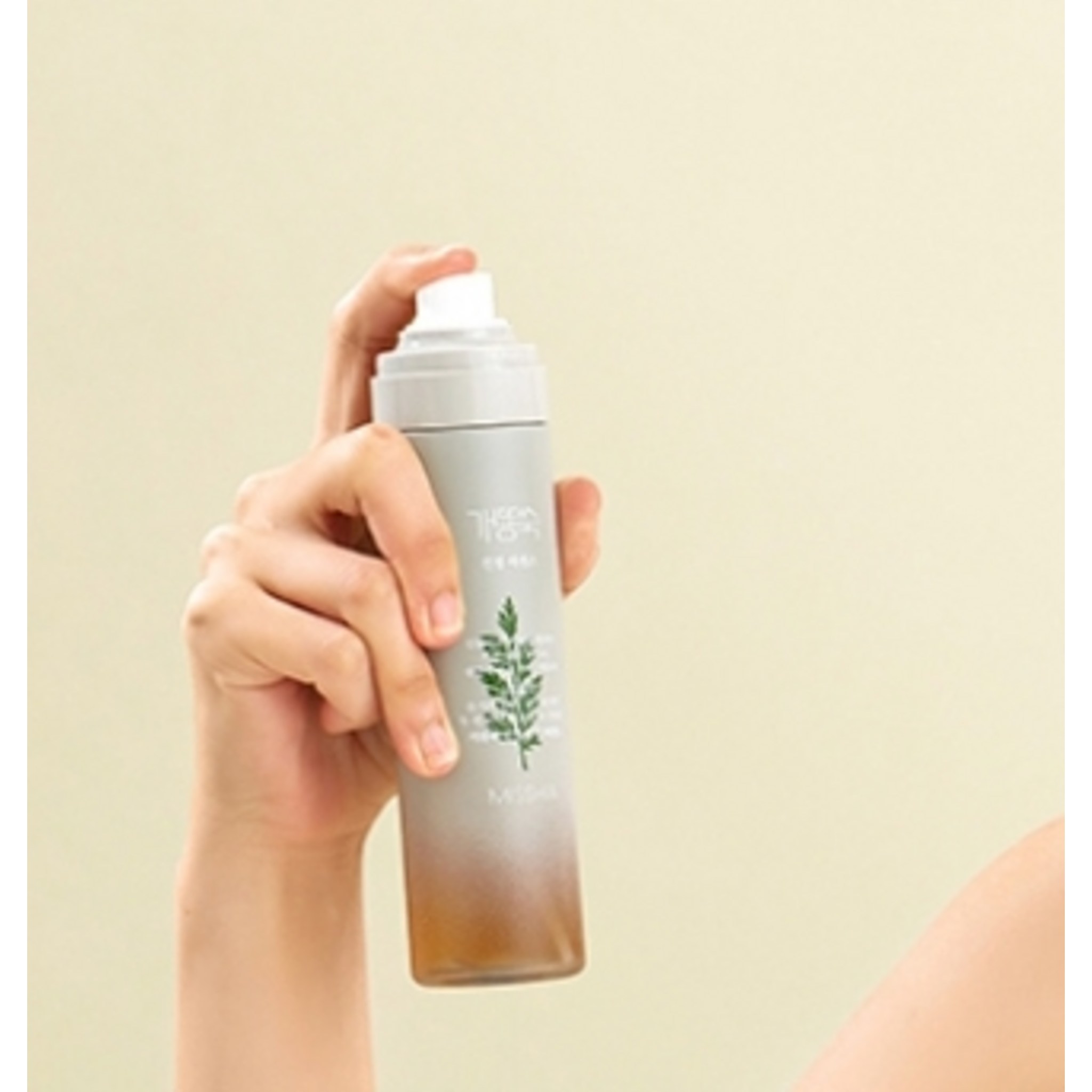 Missha Wormwood Soothing Essence Mist Type