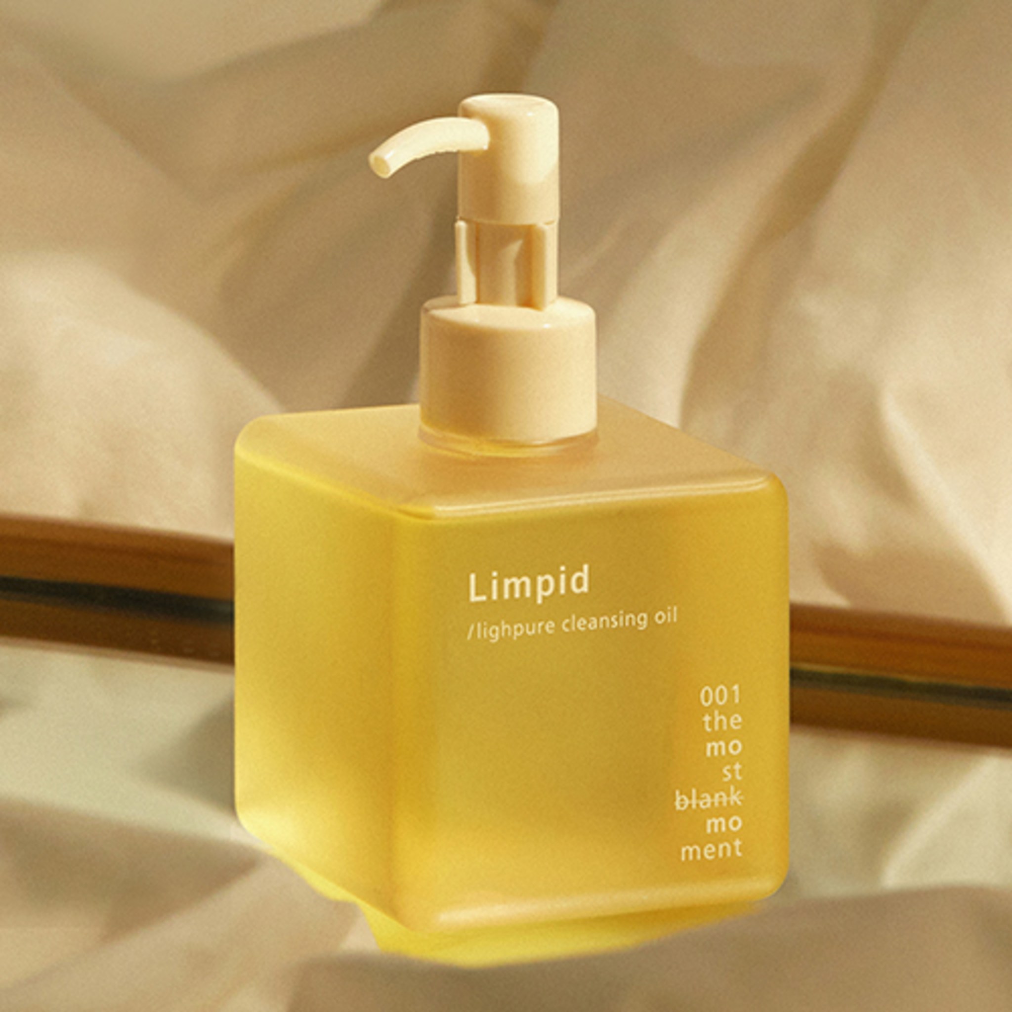 Momo Cosmetics Limped Lipure Cleansing Oil 250ml + Momo Lipid Moistening Mask Pack - Image 4