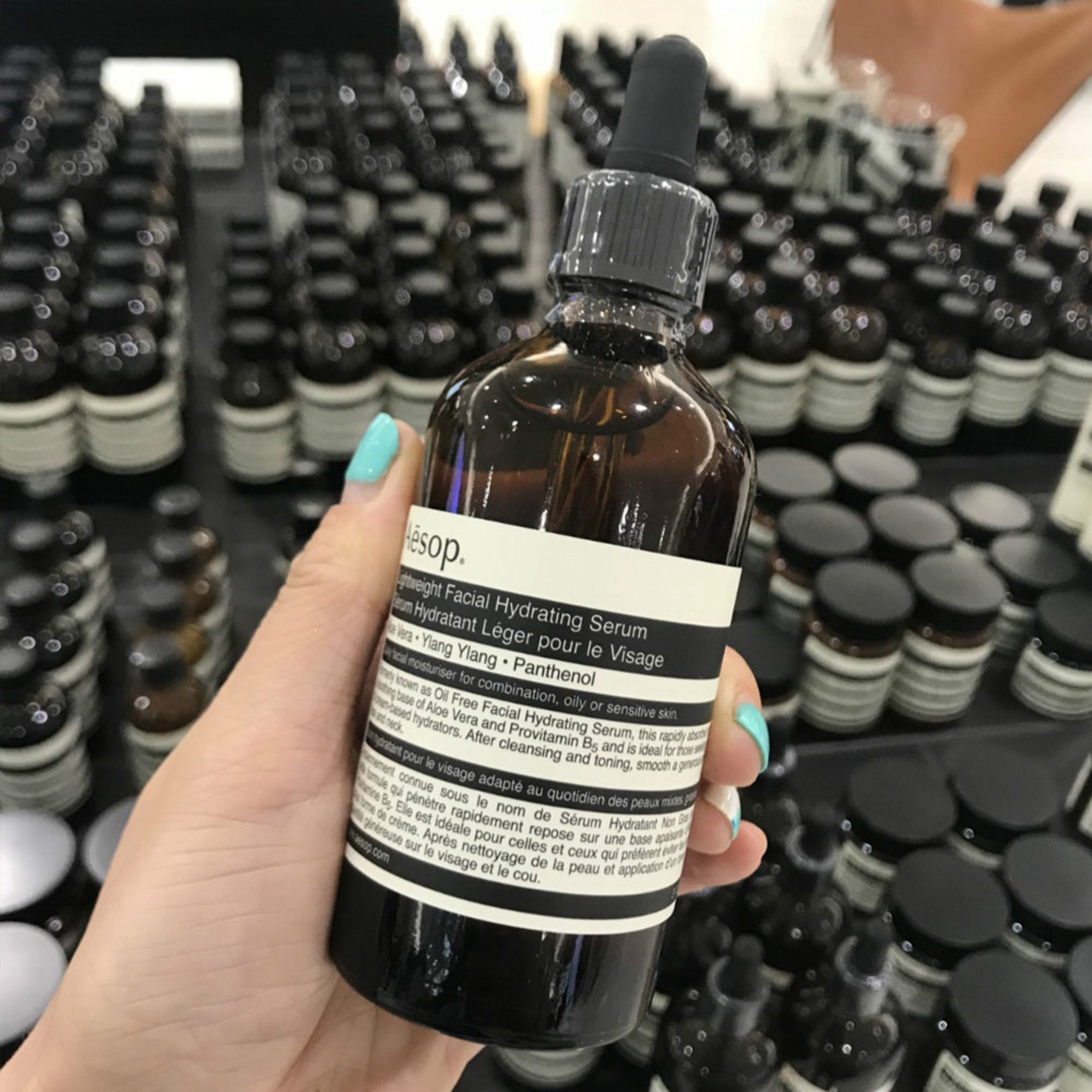 Aesop Lightweight Facial Hydrating Serum - Image 2
