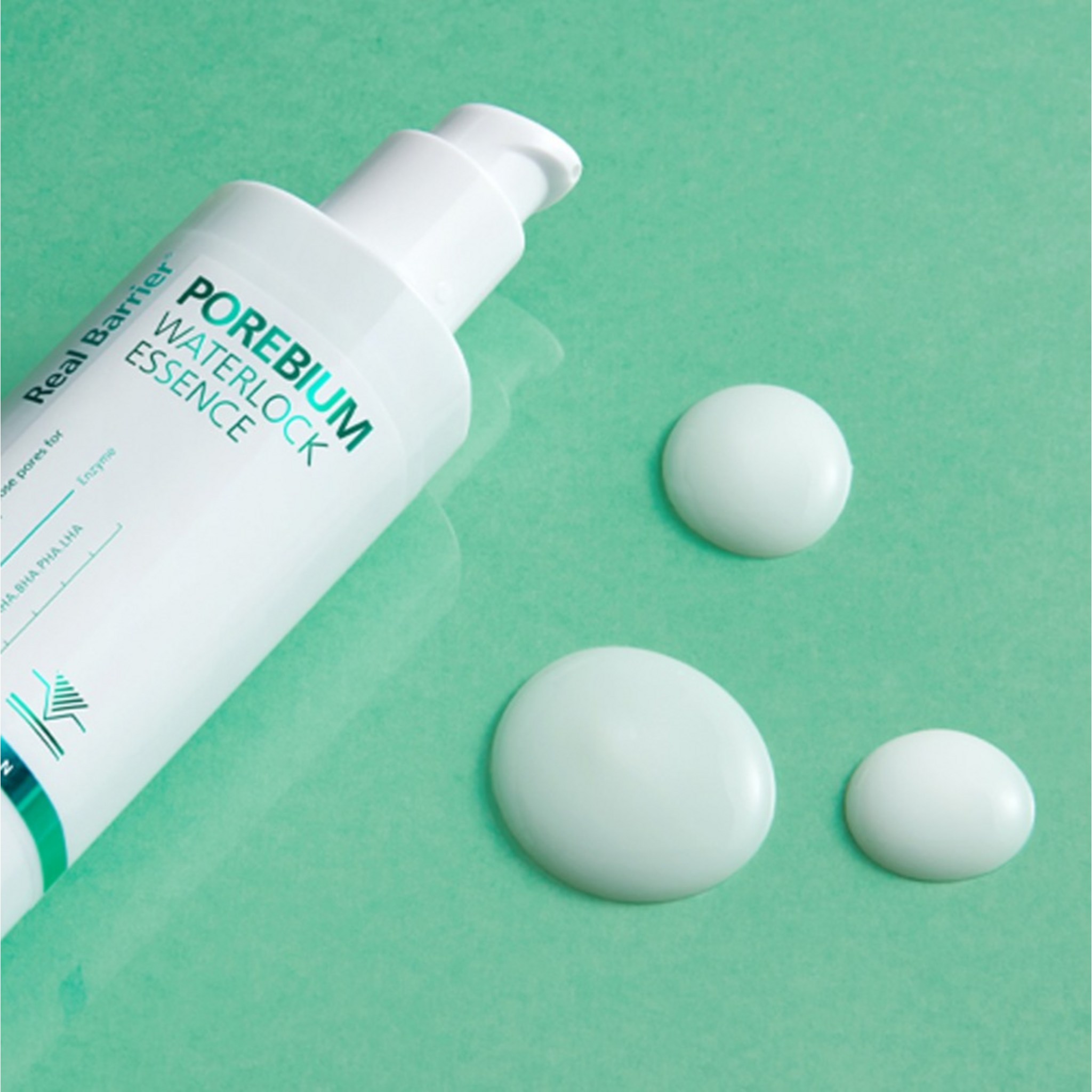 Real Barrier Pore Clearing Water Lock Essence - Image 2