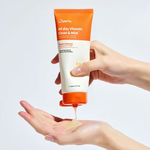 All day Vitamin Clean & Mild Facial Cleanser - Image 2